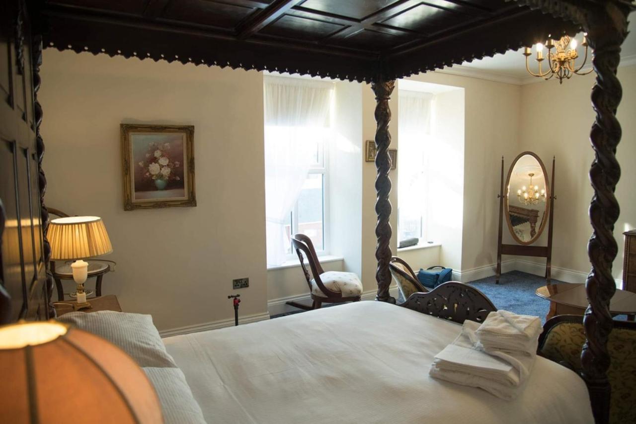 The Royal Bed & Breakfast Бармут Екстериор снимка