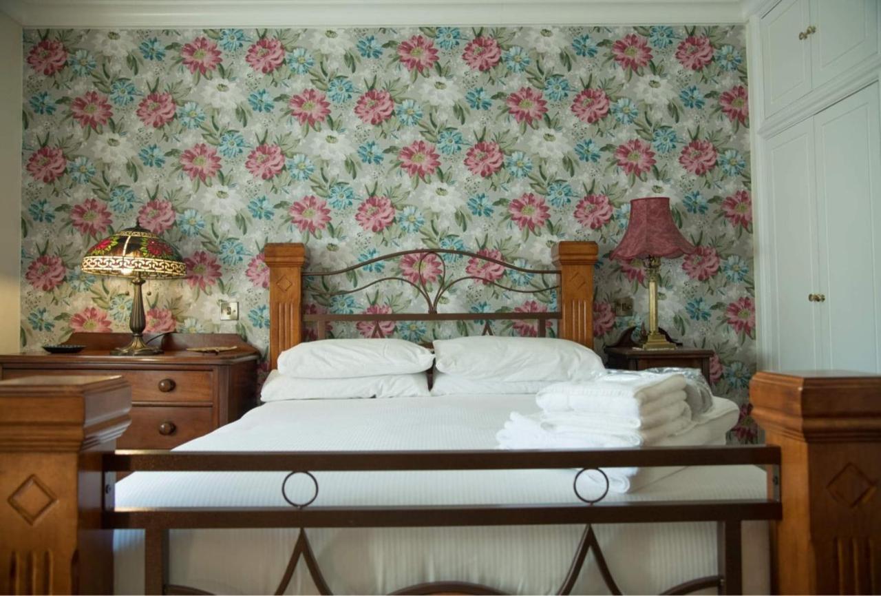 The Royal Bed & Breakfast Бармут Екстериор снимка