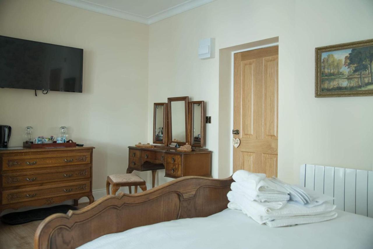 The Royal Bed & Breakfast Бармут Екстериор снимка