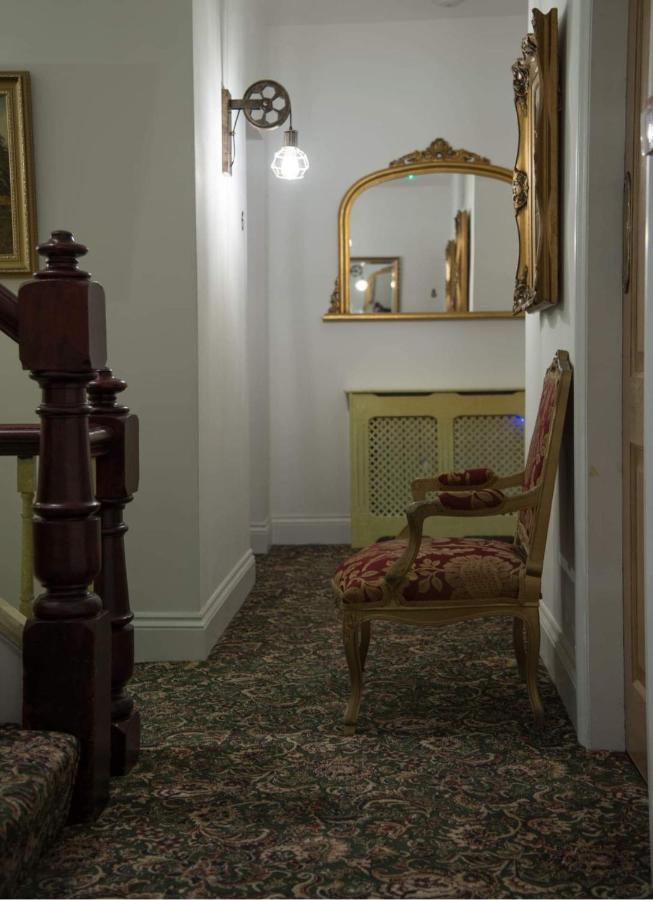 The Royal Bed & Breakfast Бармут Екстериор снимка