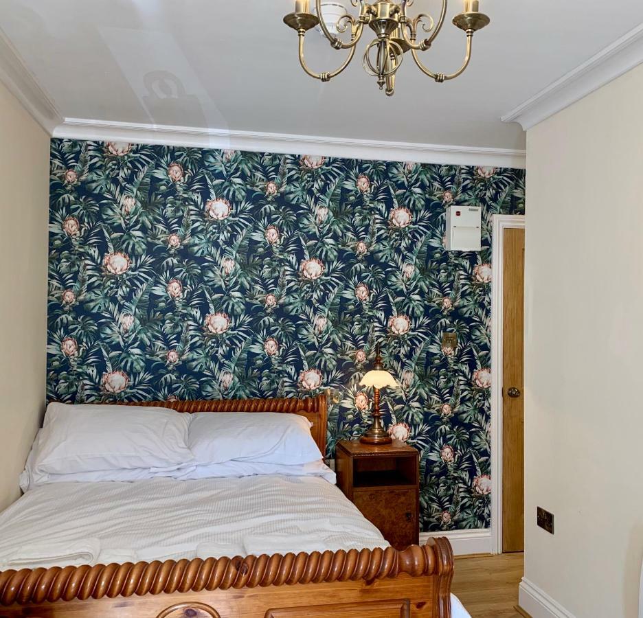 The Royal Bed & Breakfast Бармут Екстериор снимка