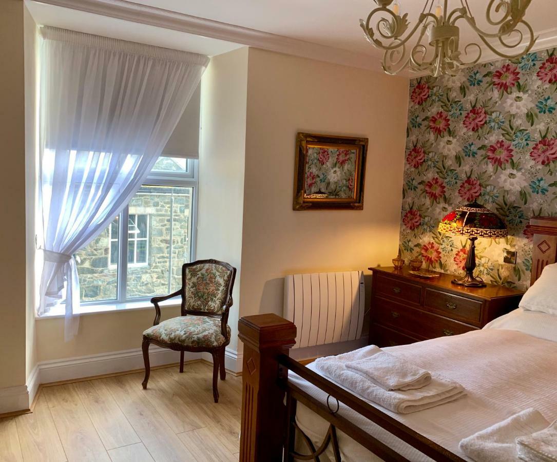 The Royal Bed & Breakfast Бармут Екстериор снимка