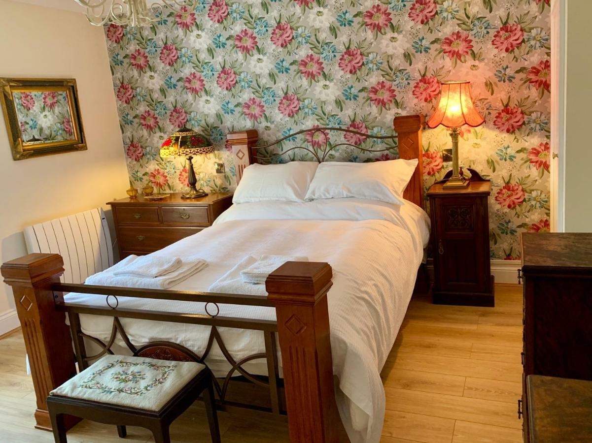 The Royal Bed & Breakfast Бармут Екстериор снимка